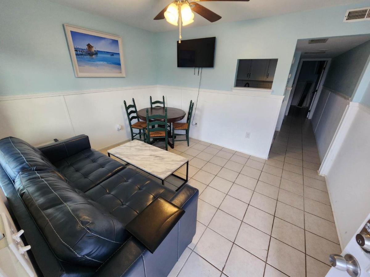 125 Atlantic Avenue Unit E - Pet Friendly! Walk To The Beach And Pier!1Br -1Ba - Sleeps 2-4 Guests! 默特尔比奇 外观 照片